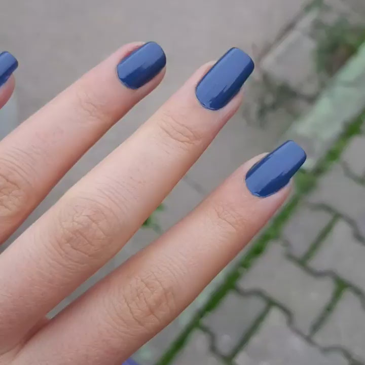 85 Gris lila
